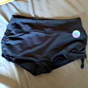Gym to swim Victoria’s Secret shorts
